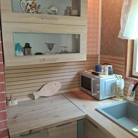 Holiday home Srub V Lese Hrabuvka